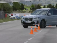 全新BMWX3被测试驼鹿测试